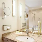 Nh Kreuzberg Hotel 3*