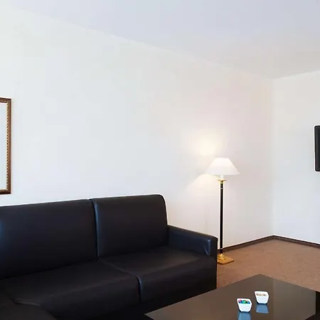 Nh Kreuzberg 호텔 3*