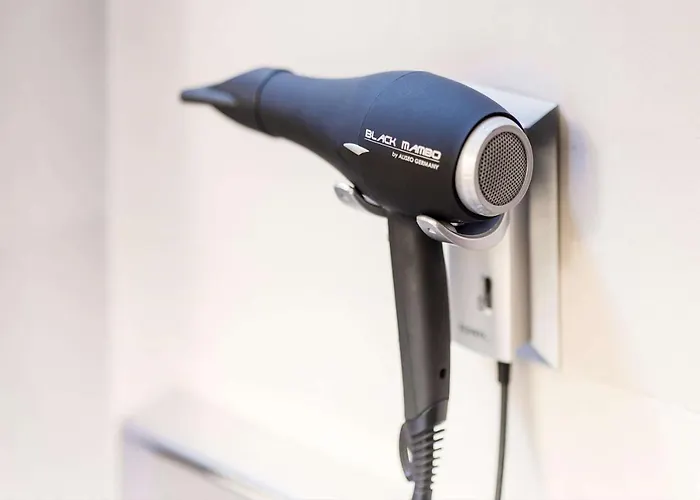 Отель Nh Kreuzberg